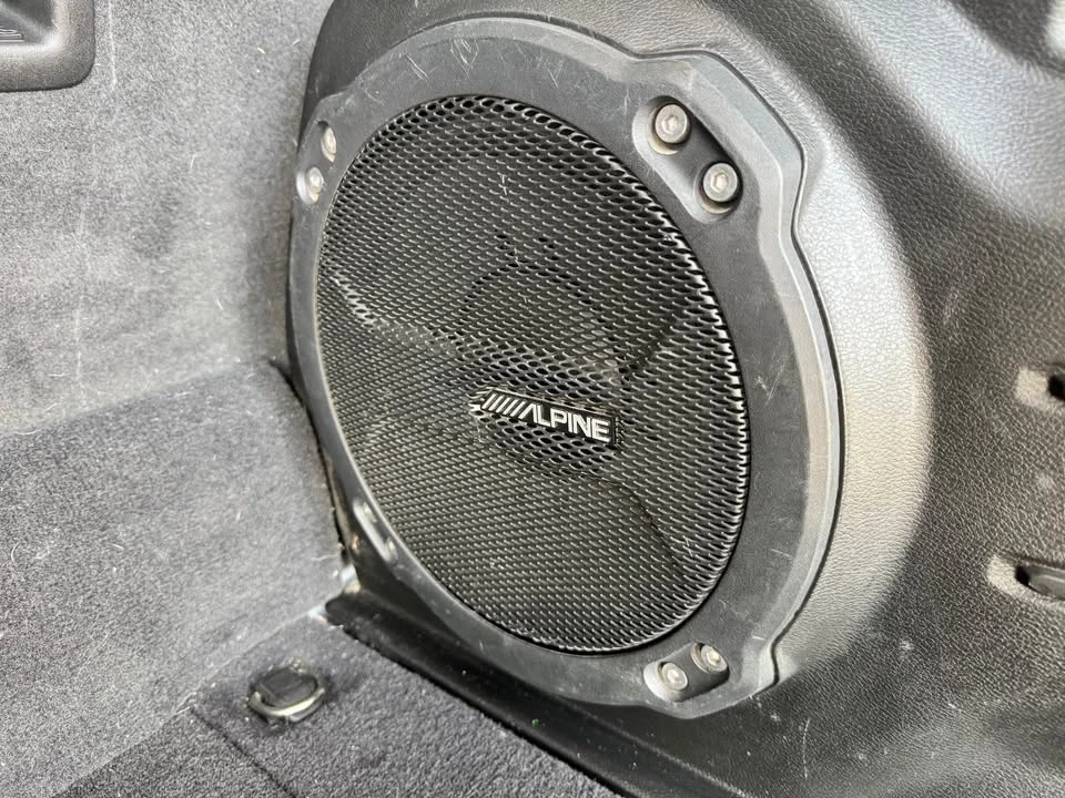 2022 Jeep JL Wrangler - Image 11 of 16