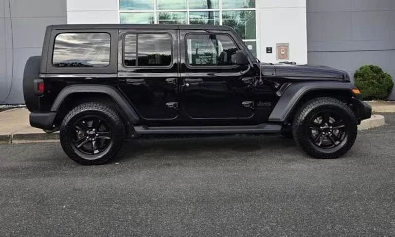 2022 Jeep JL Wrangler - Image 4 of 9