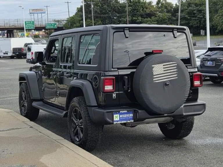 2022 Jeep JL Wrangler - Image 5 of 9