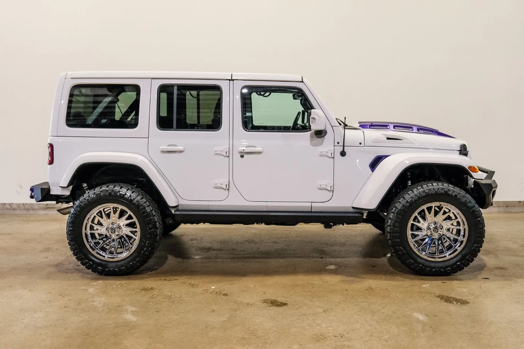 2022 Jeep JL Wrangler - Image 6 of 12