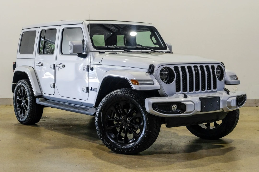 2022 Jeep JL Wrangler - Image 5 of 12