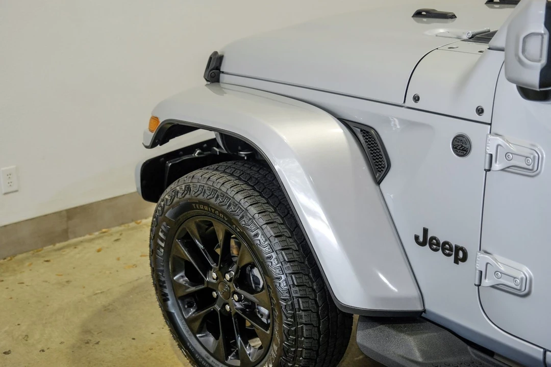 2022 Jeep JL Wrangler - Image 12 of 12
