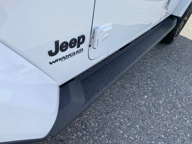 2022 Jeep JL Wrangler - Image 9 of 20
