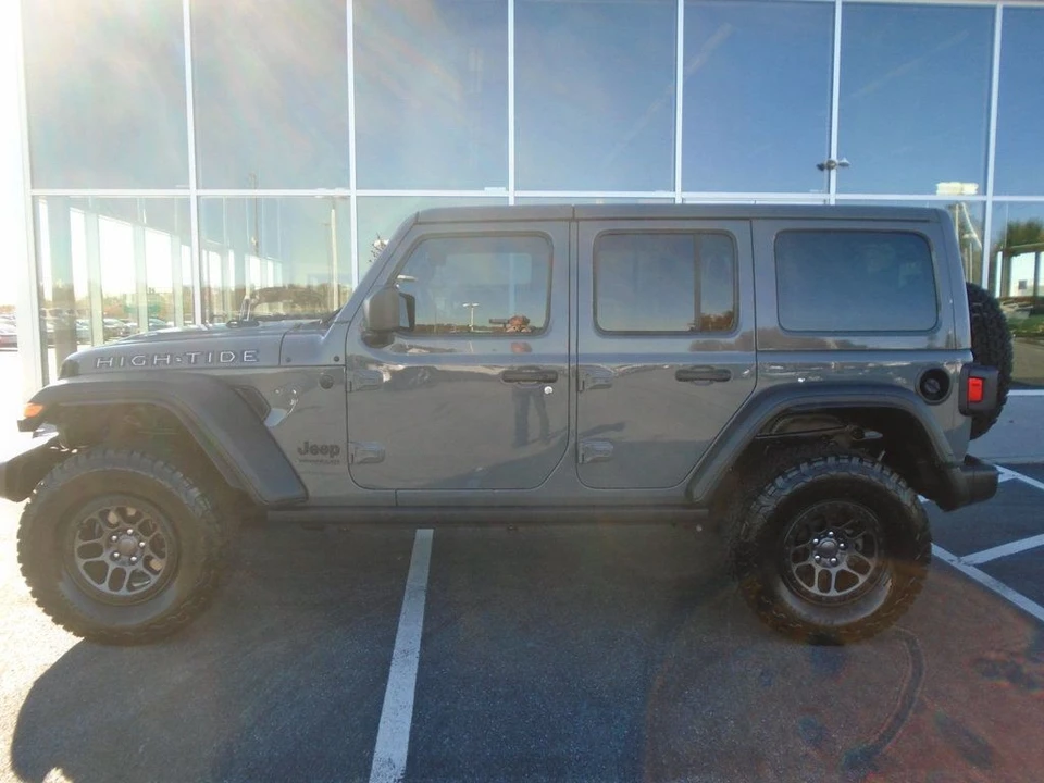 2022 Jeep JL Wrangler - Image 7 of 12
