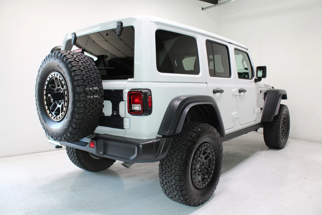 2022 Jeep JL Wrangler - Image 5 of 31