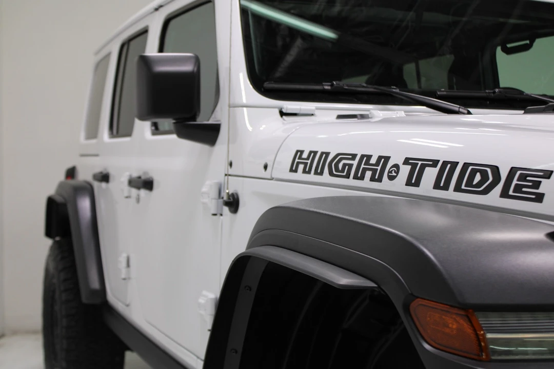 2022 Jeep JL Wrangler - Image 17 of 31