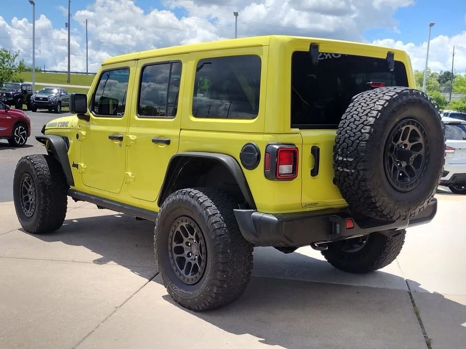 2022 Jeep JL Wrangler - Image 19 of 20