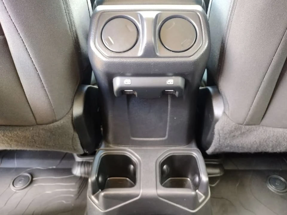 2022 Jeep JL Wrangler - Image 10 of 20