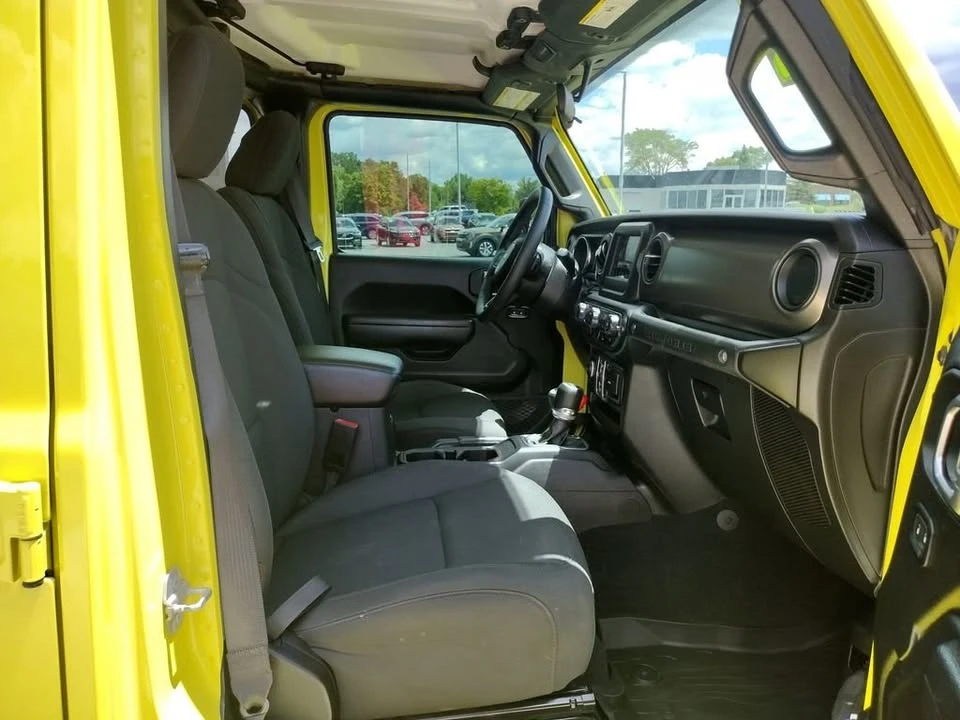 2022 Jeep JL Wrangler - Image 14 of 20
