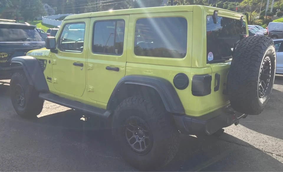 2022 Jeep JL Wrangler - Image 2 of 16