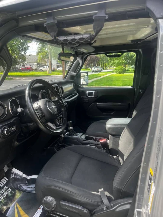 2022 Jeep JL Wrangler - Image 15 of 18