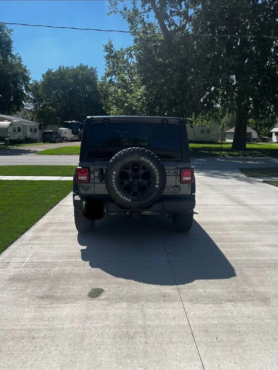 2022 Jeep JL Wrangler - Image 4 of 18