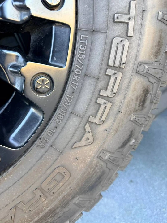 2022 Jeep JL Wrangler - Image 4 of 4