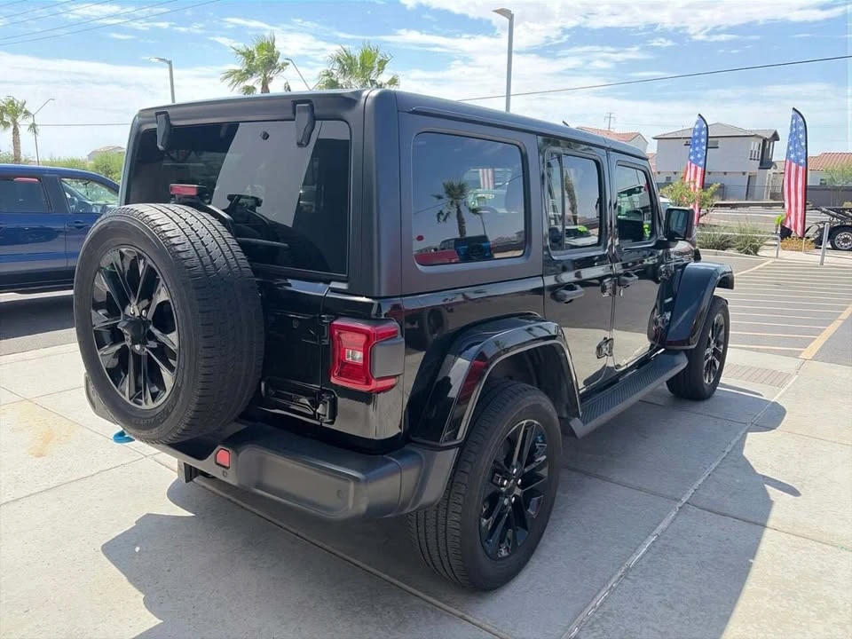 2022 Jeep JL Wrangler - Image 7 of 20