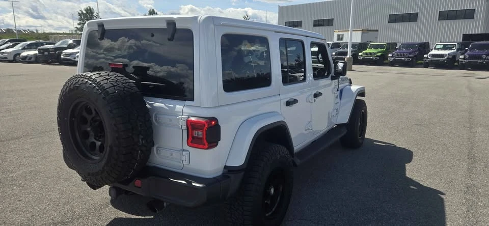2022 Jeep JL Wrangler - Image 7 of 12