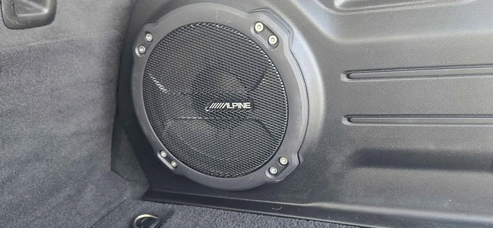 2022 Jeep JL Wrangler - Image 6 of 12