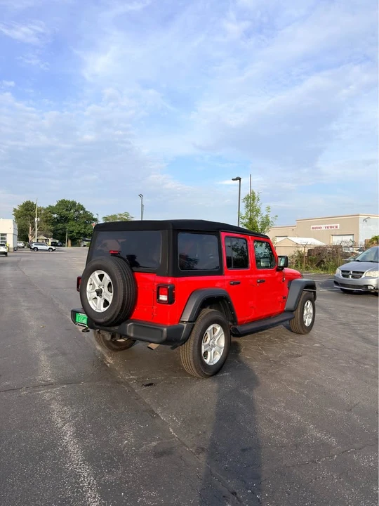2022 Jeep JL Wrangler - Image 7 of 20