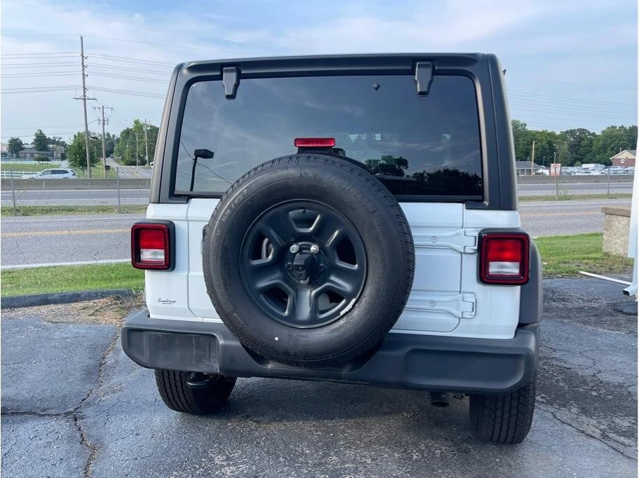 2022 Jeep JL Wrangler - Image 6 of 20
