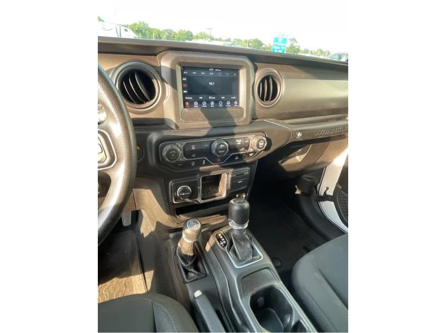 2022 Jeep JL Wrangler - Image 12 of 20