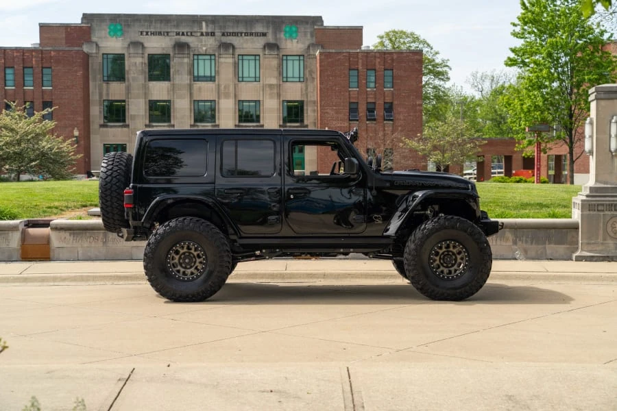 2022 Jeep JL Wrangler - Image 2 of 20