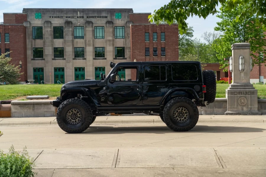 2022 Jeep JL Wrangler - Image 5 of 20