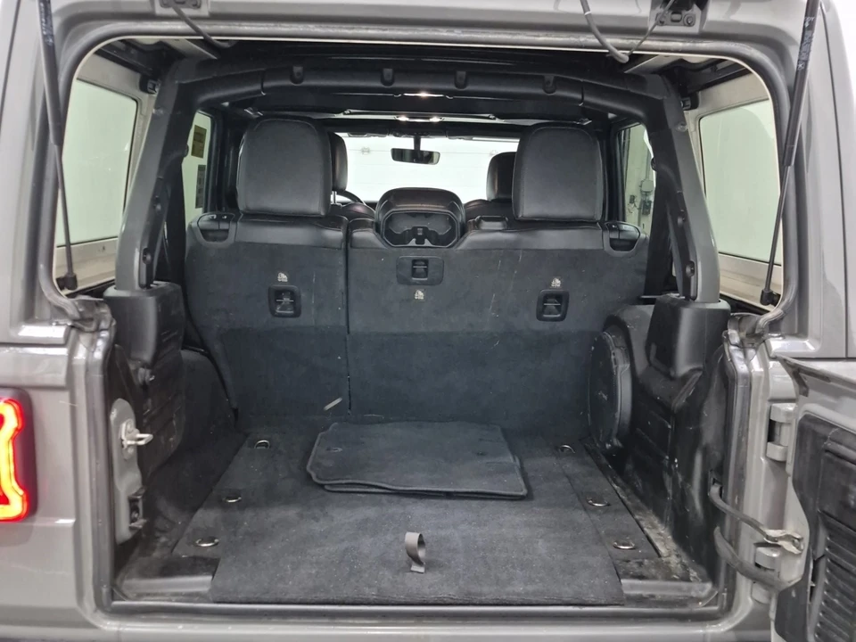 2022 Jeep JL Wrangler - Image 10 of 17