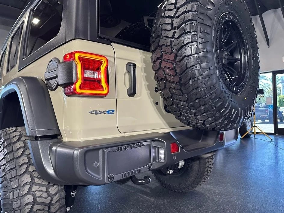 2022 Jeep JL Wrangler Rubicon 392 - Image 10 of 29