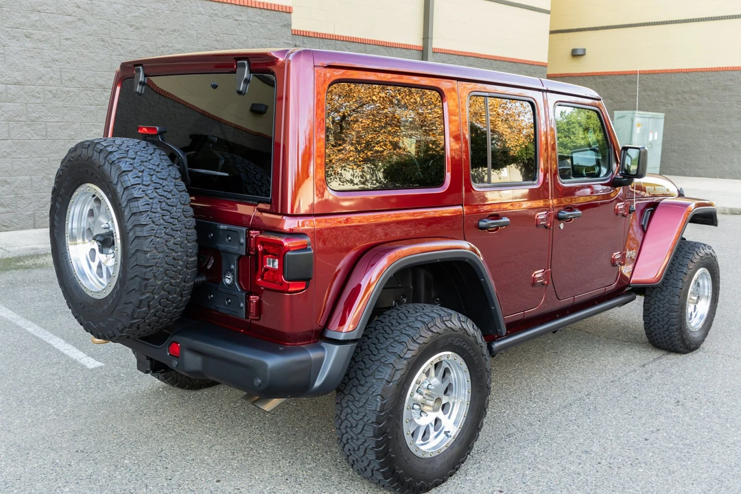 2022 Jeep JL Wrangler - Image 6 of 31