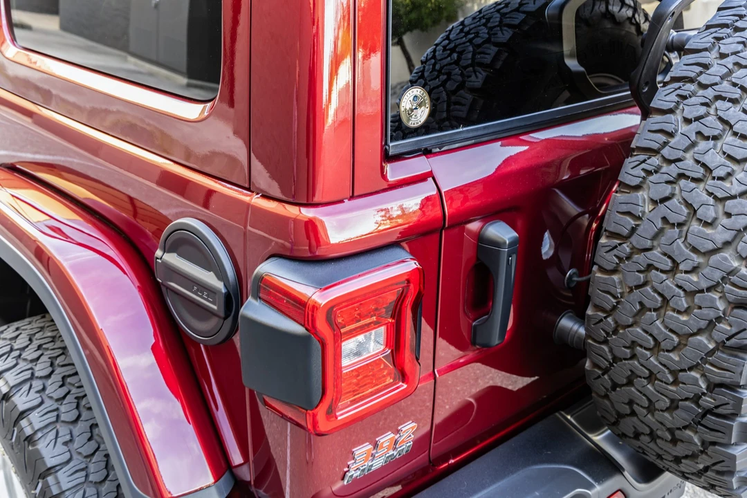 2022 Jeep JL Wrangler - Image 26 of 31