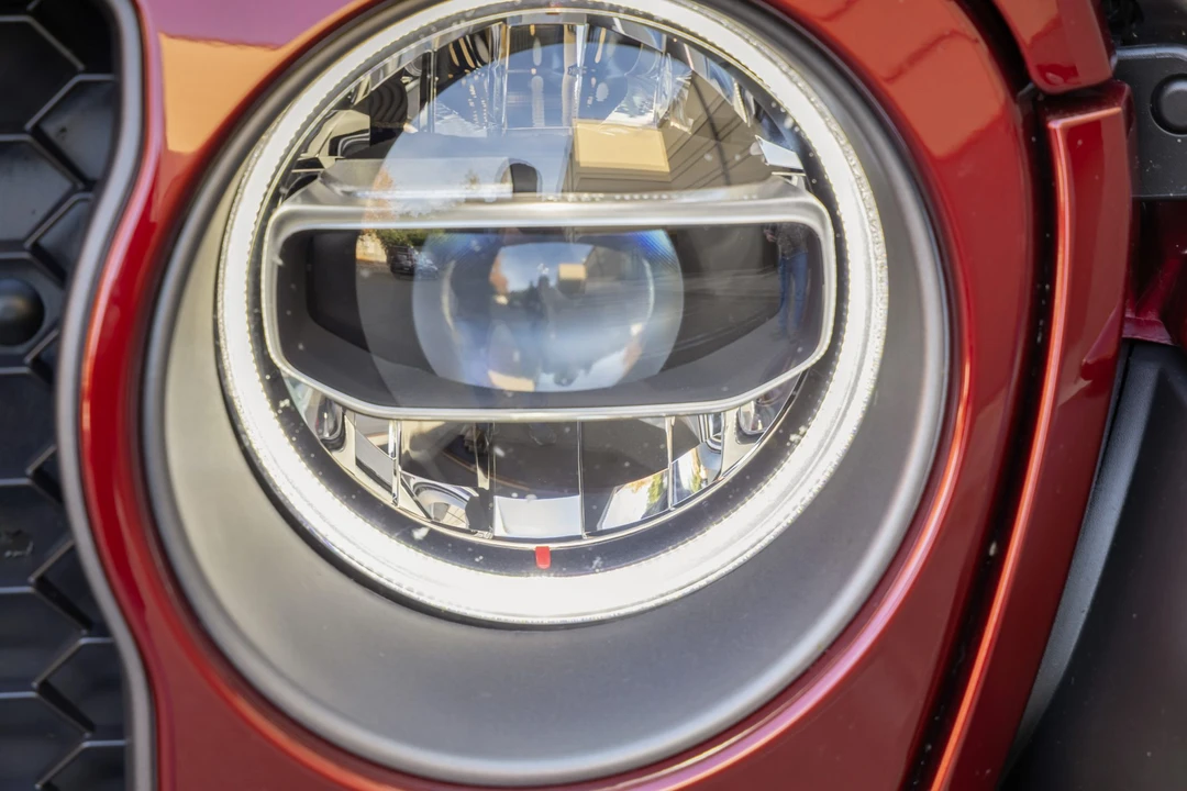 2022 Jeep JL Wrangler - Image 31 of 31