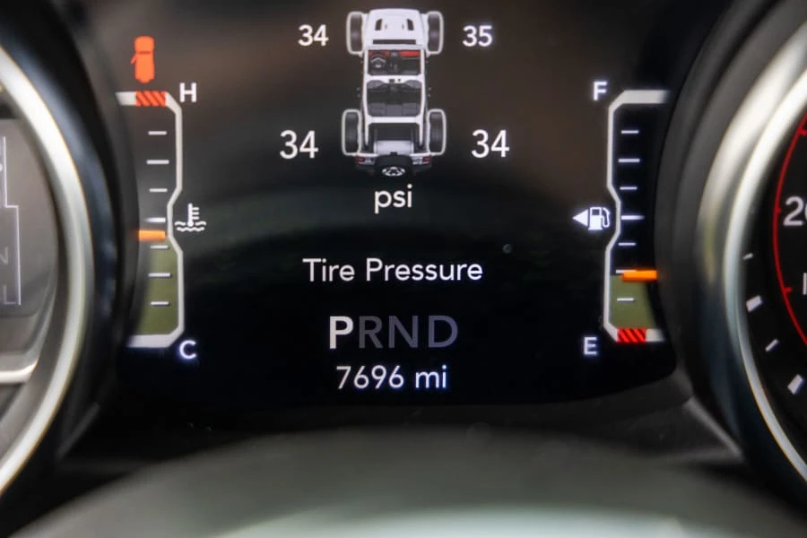 2022 Jeep JL Wrangler - Image 27 of 31