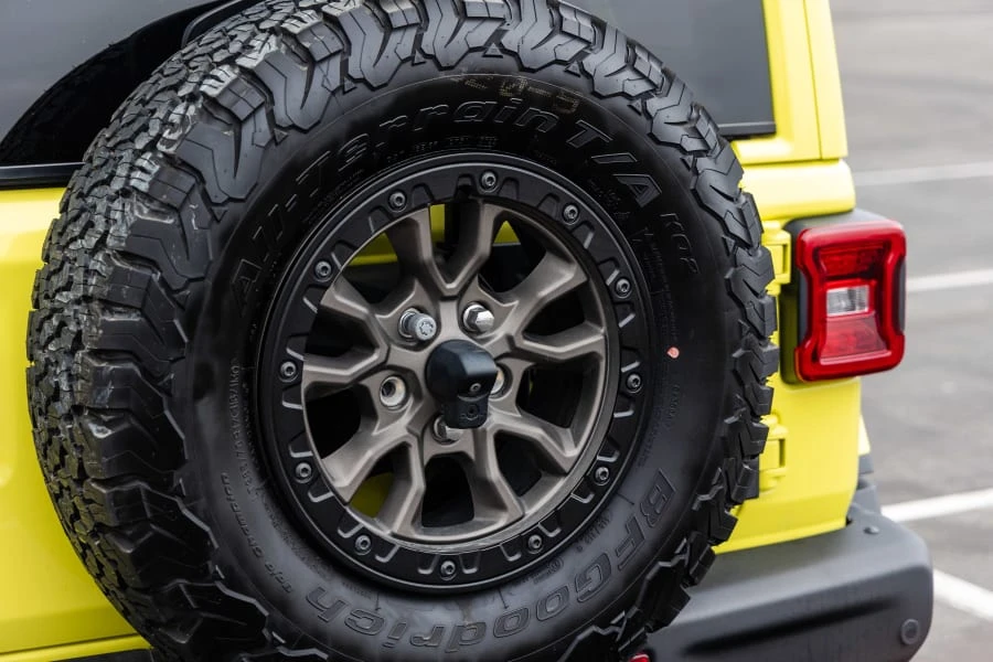 2022 Jeep JL Wrangler - Image 12 of 31
