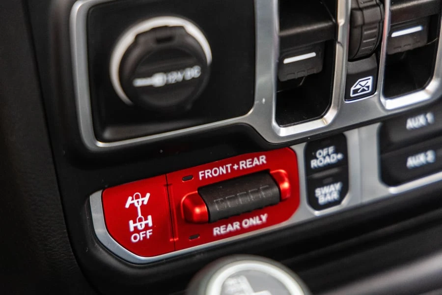 2022 Jeep JL Wrangler - Image 29 of 31