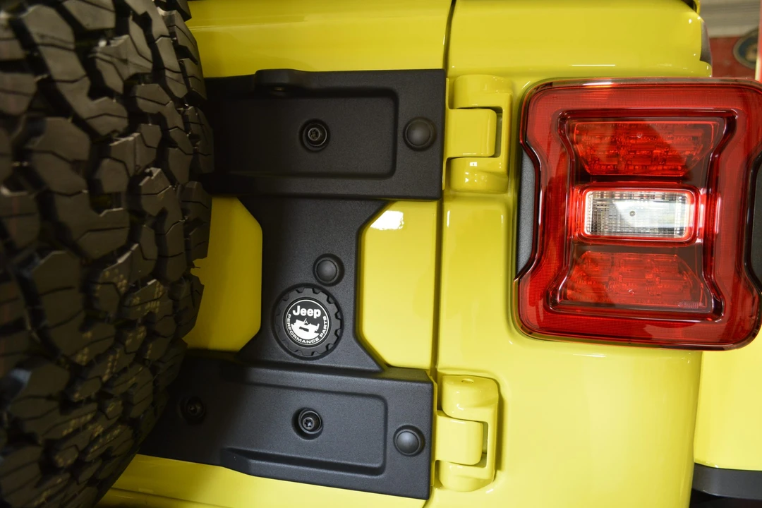 2022 Jeep JL Wrangler - Image 22 of 31