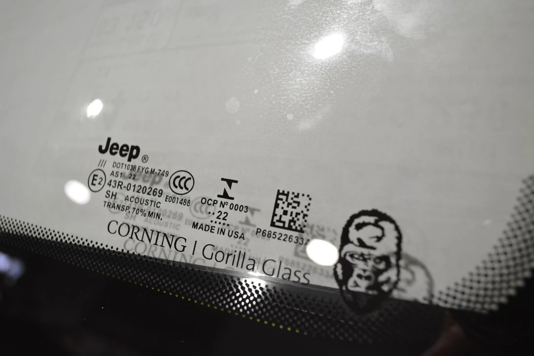 2022 Jeep JL Wrangler - Image 29 of 31