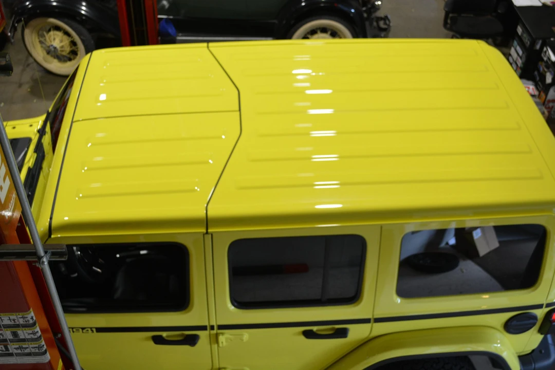2022 Jeep JL Wrangler - Image 17 of 31