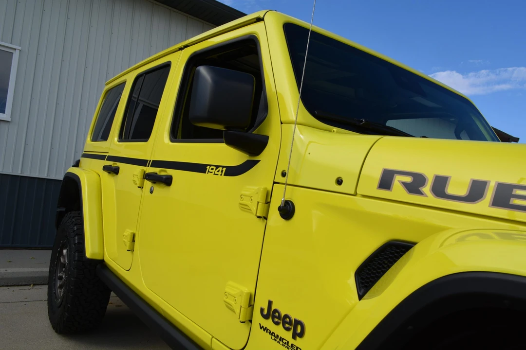 2022 Jeep JL Wrangler - Image 13 of 31