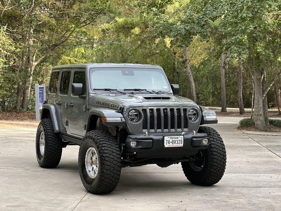 2022 Jeep JL Wrangler - Image 2 of 31