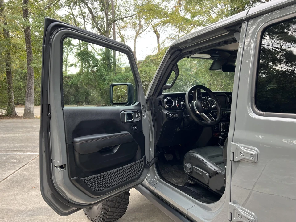 2022 Jeep JL Wrangler - Image 21 of 31
