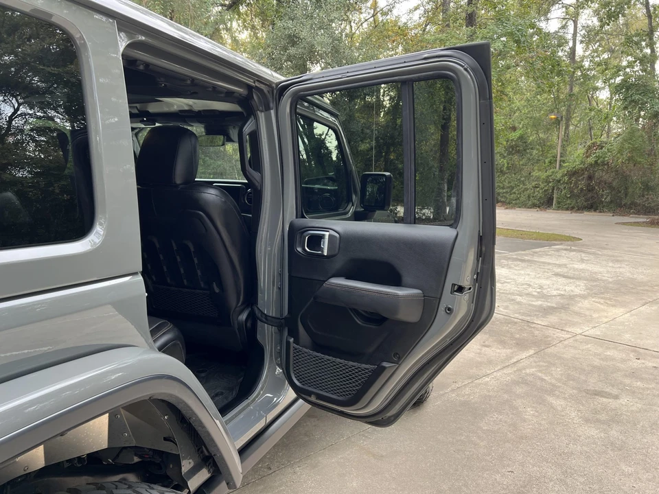 2022 Jeep JL Wrangler - Image 31 of 31