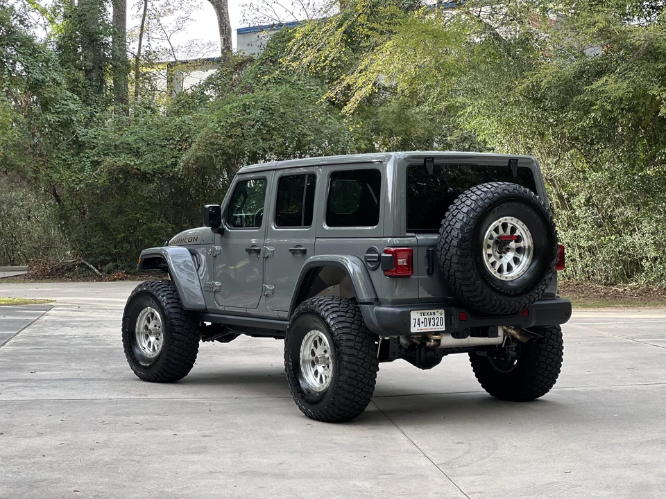 2022 Jeep JL Wrangler - Image 6 of 31