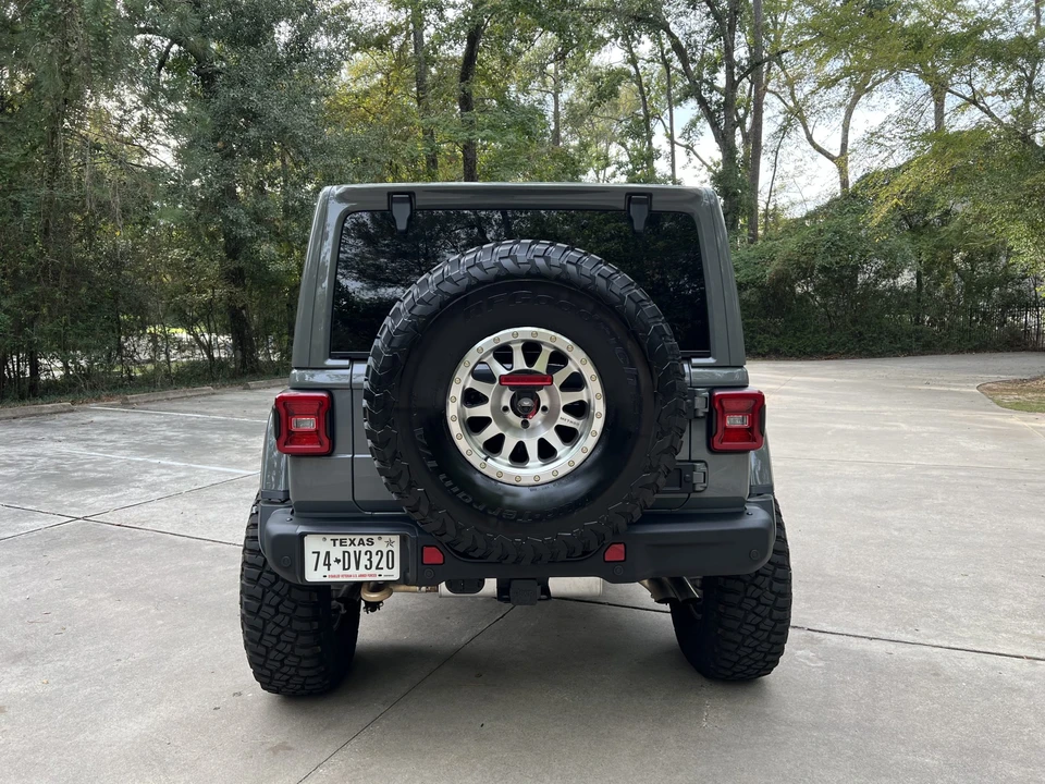 2022 Jeep JL Wrangler - Image 7 of 31