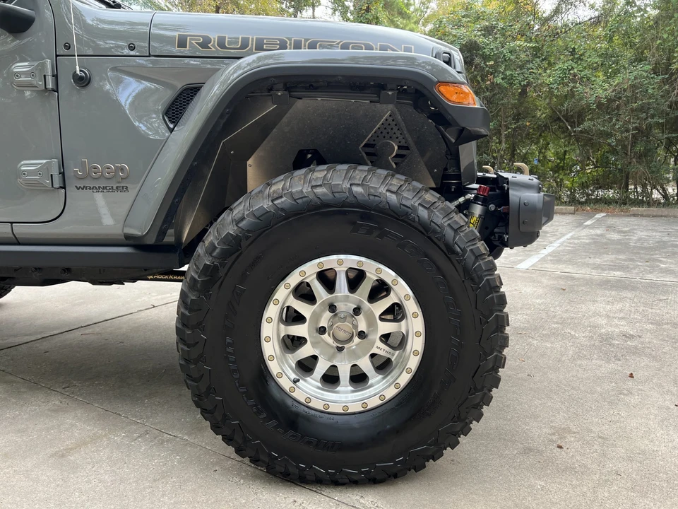 2022 Jeep JL Wrangler - Image 18 of 31