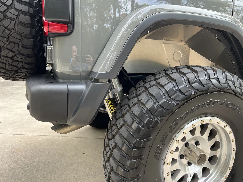 2022 Jeep JL Wrangler - Image 16 of 31