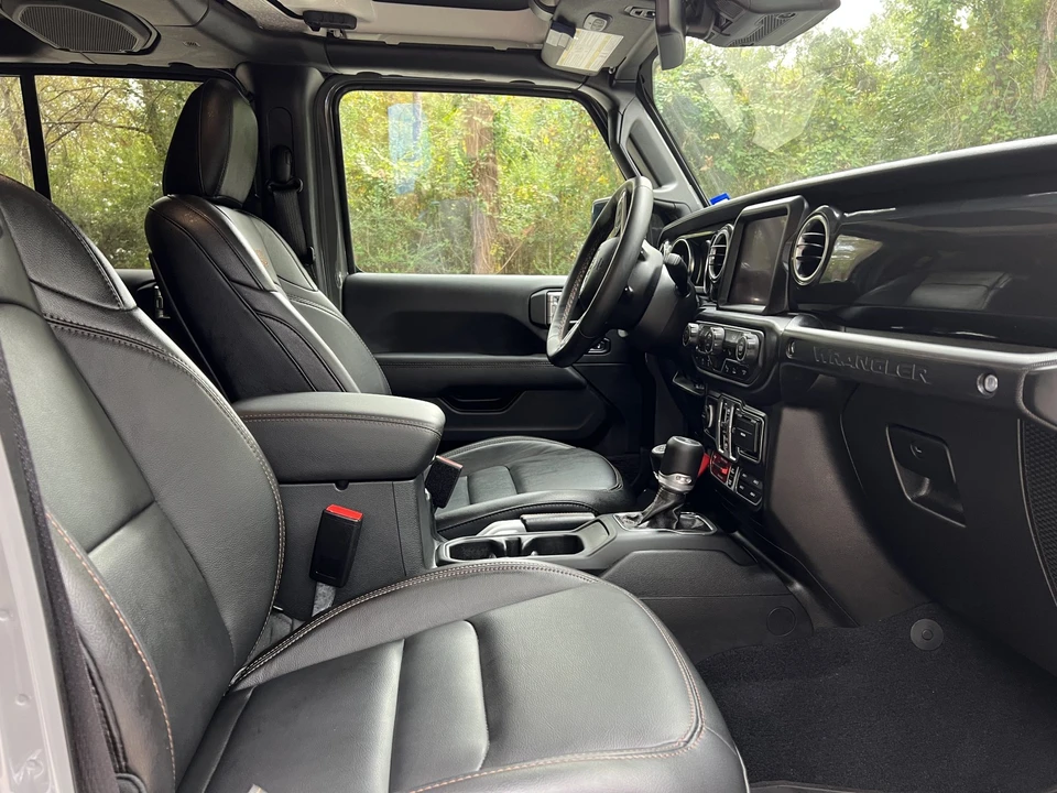 2022 Jeep JL Wrangler - Image 30 of 31