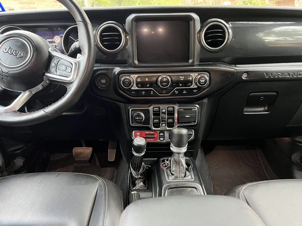 2022 Jeep JL Wrangler - Image 24 of 31