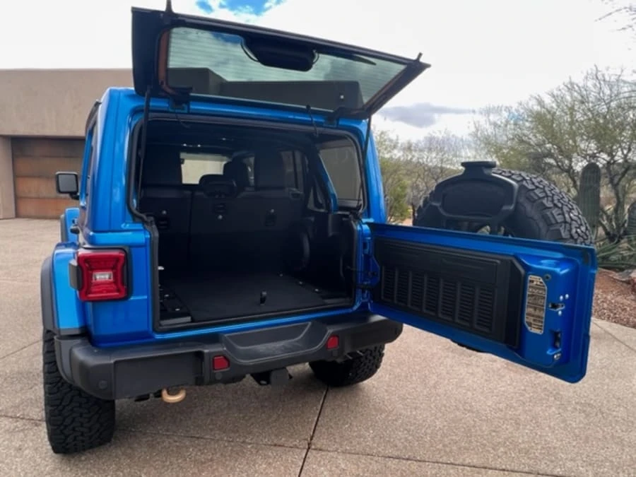 2022 Jeep JL Wrangler - Image 18 of 31
