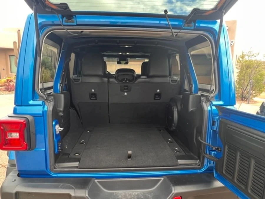 2022 Jeep JL Wrangler - Image 13 of 31