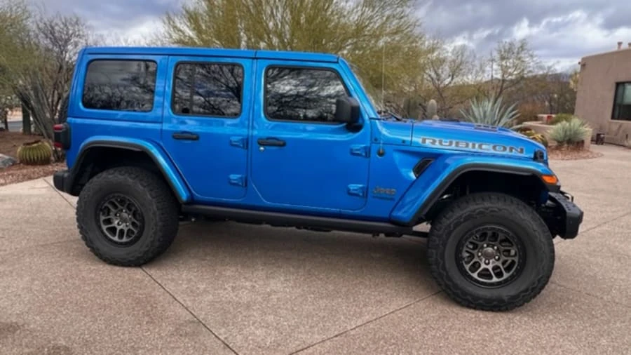 2022 Jeep JL Wrangler - Image 2 of 31