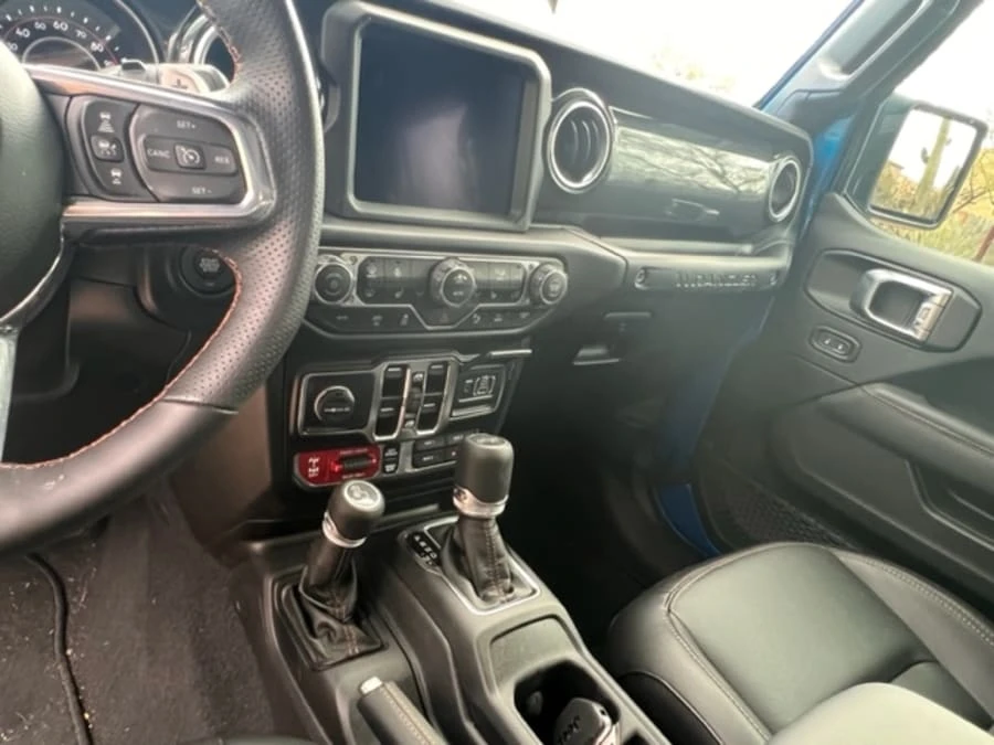 2022 Jeep JL Wrangler - Image 21 of 31